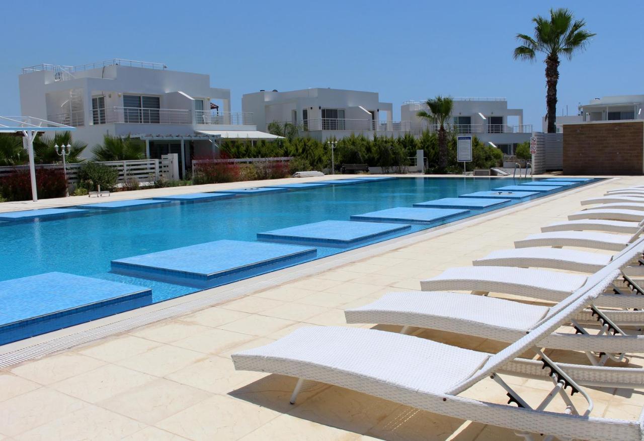 Caesar Beach Villas And Apartments Gastria 外观 照片