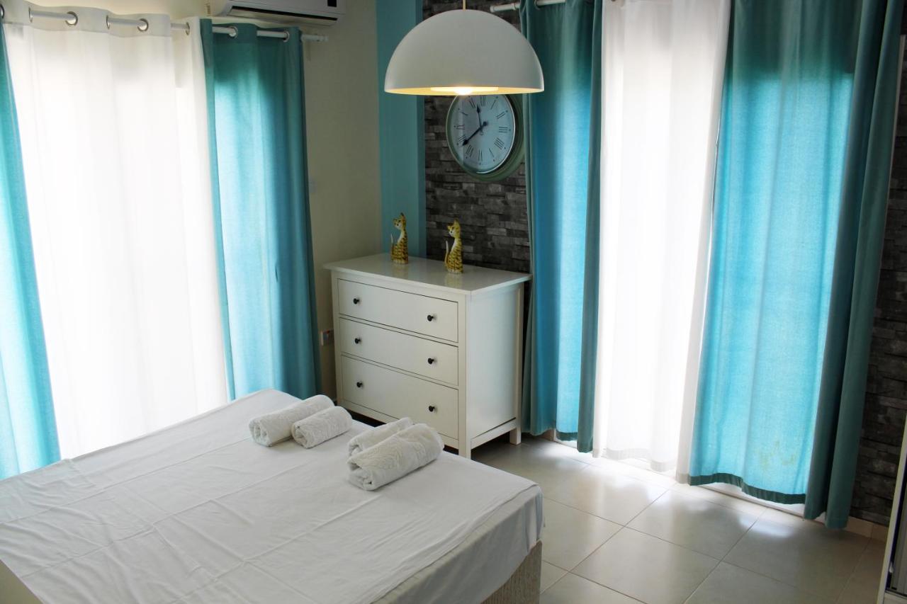 Caesar Beach Villas And Apartments Gastria 外观 照片