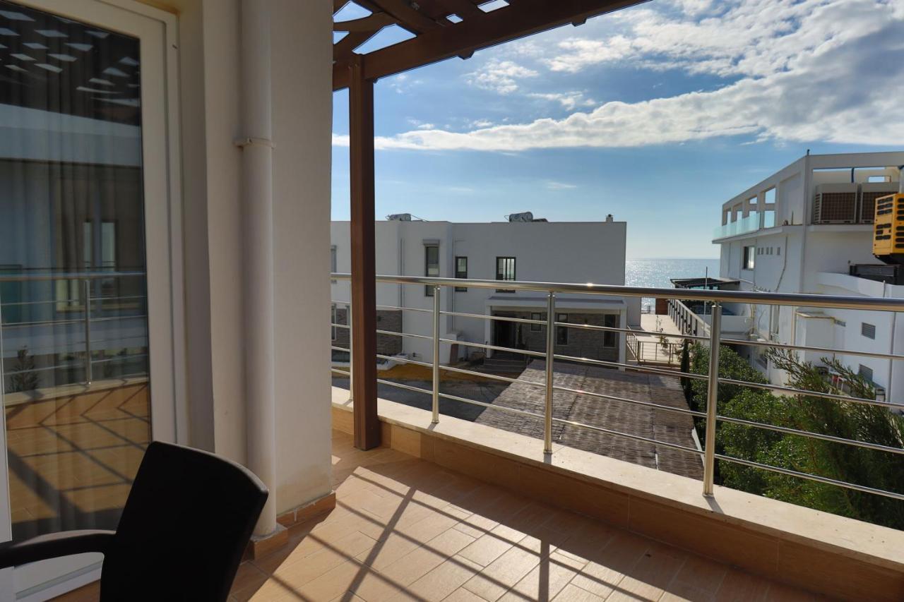 Caesar Beach Villas And Apartments Gastria 外观 照片