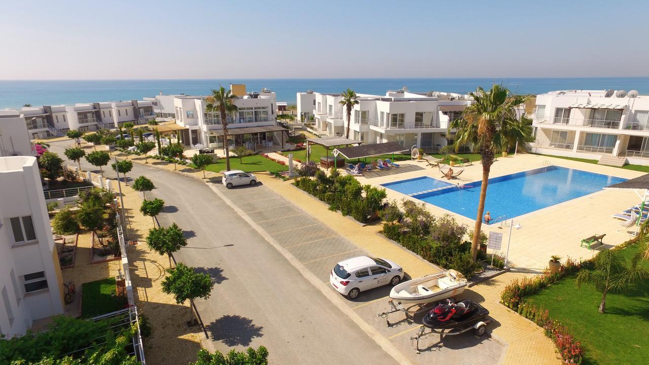Caesar Beach Villas And Apartments Gastria 外观 照片